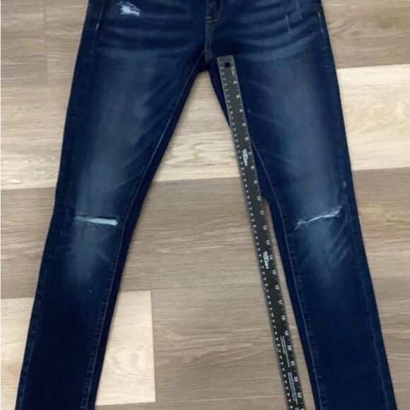 BlankNYC Jeans Women’s Size 25 Color Blue Skinny Classique Distressed Jeans - Picture 6 of 8